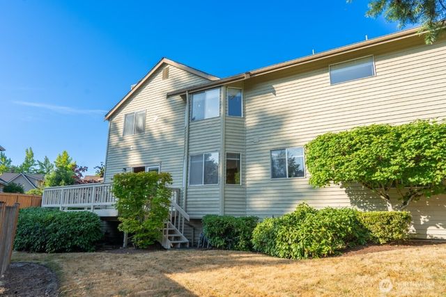 11731 SE 60th Place, Bellevue, WA 98006