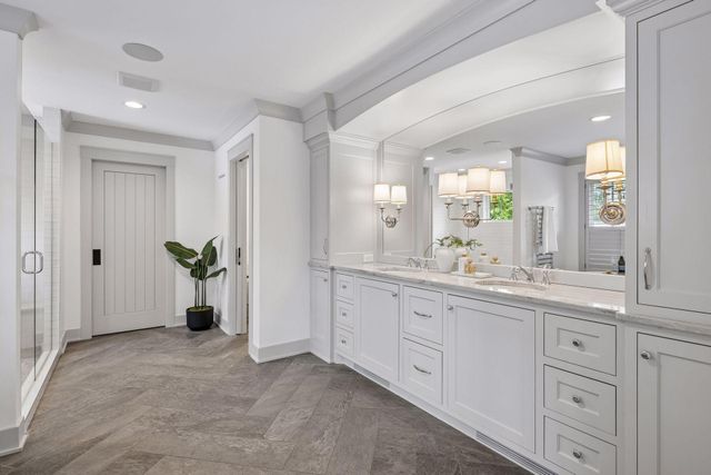 4240 Sidell Trail, Edina, MN 55416