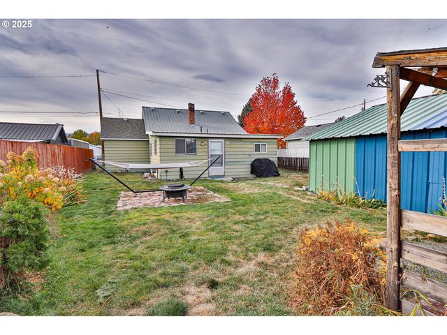 2130 CHERRY St, Baker City, OR 97814