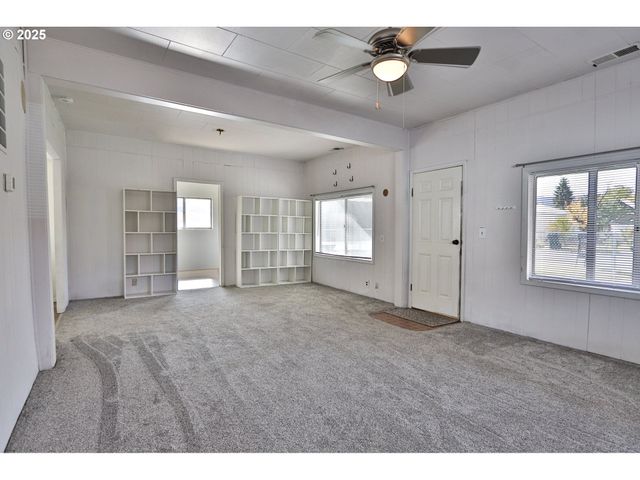 2130 CHERRY St, Baker City, OR 97814