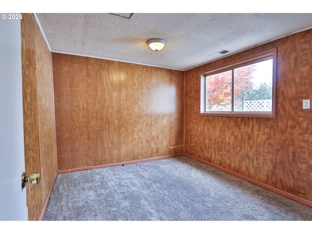 2130 CHERRY St, Baker City, OR 97814