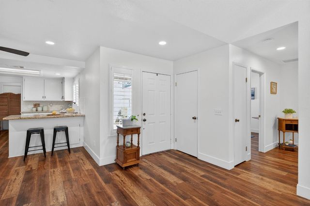 1621 Tollhouse Lane, Clovis, CA 93611