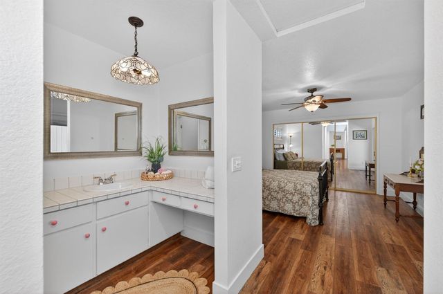 1621 Tollhouse Lane, Clovis, CA 93611
