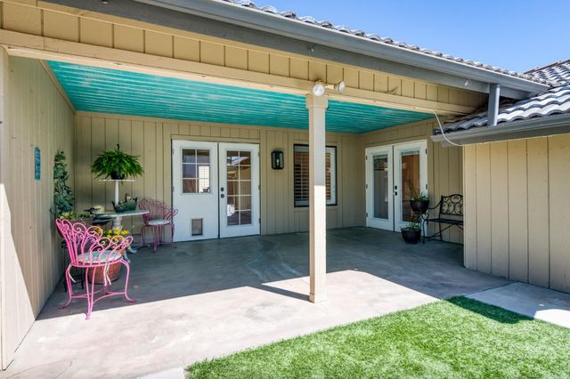 1621 Tollhouse Lane, Clovis, CA 93611