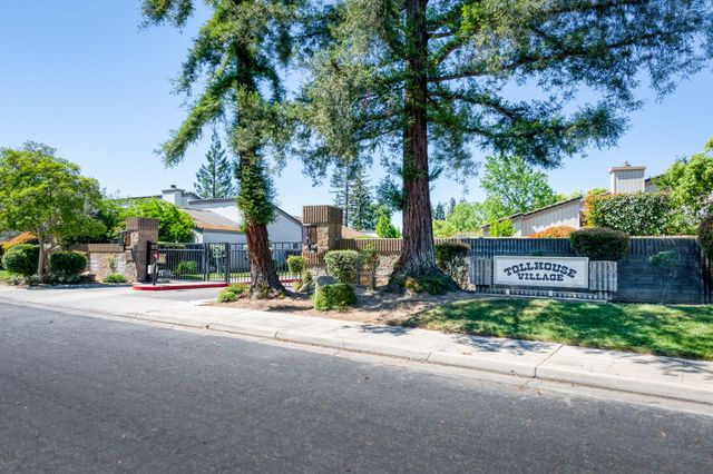 1621 Tollhouse Lane, Clovis, CA 93611