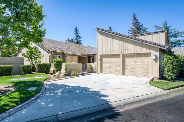 1621 Tollhouse Lane, Clovis, CA 93611