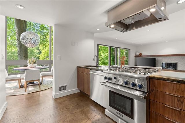 365 Brentwood Terrace NE, Atlanta, GA 30305