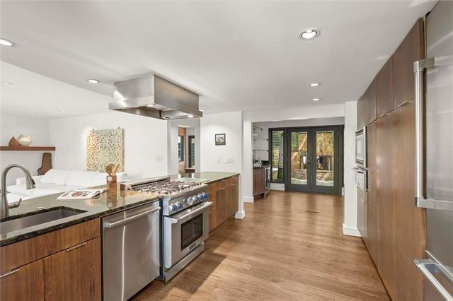 365 Brentwood Terrace NE, Atlanta, GA 30305