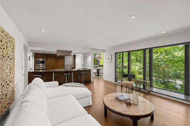 365 Brentwood Terrace NE, Atlanta, GA 30305
