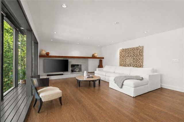 365 Brentwood Terrace NE, Atlanta, GA 30305