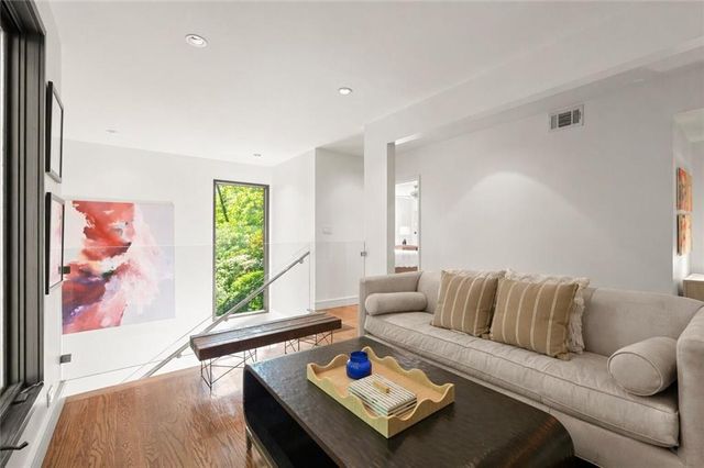 365 Brentwood Terrace NE, Atlanta, GA 30305