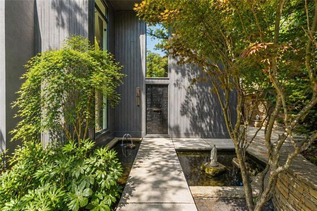 365 Brentwood Terrace NE, Atlanta, GA 30305