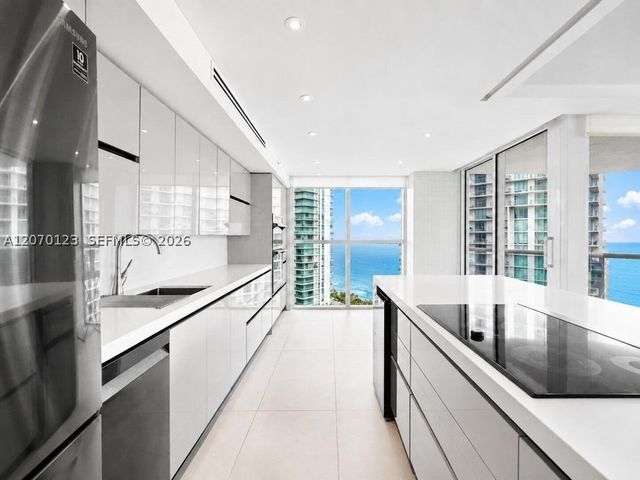 16500 Collins Ave 1751, Sunny Isles Beach, FL 33160