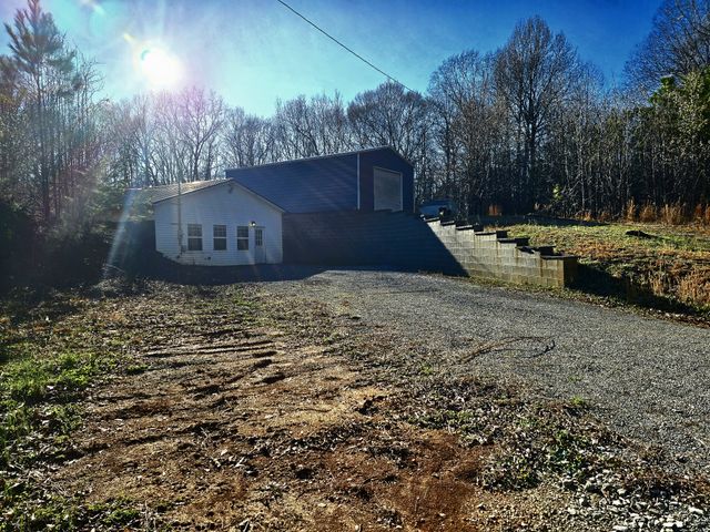 321 S John Locke Rd, Mcminnville, TN 37110
