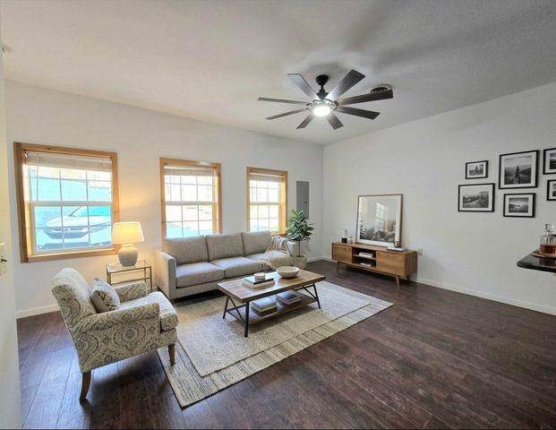 321 S John Locke Rd, Mcminnville, TN 37110