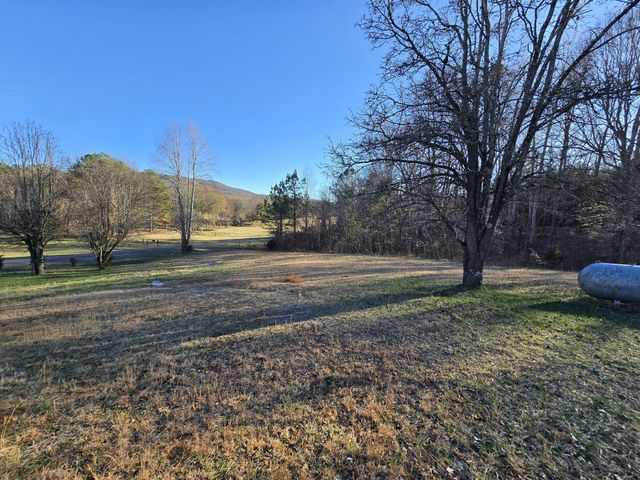 321 S John Locke Rd, Mcminnville, TN 37110