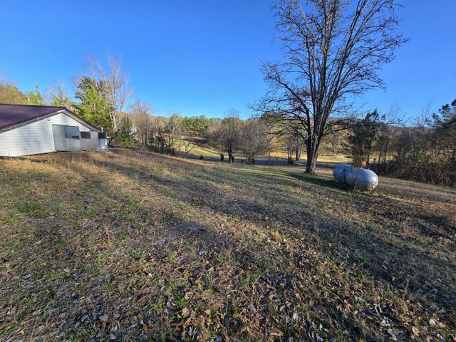 321 S John Locke Rd, Mcminnville, TN 37110