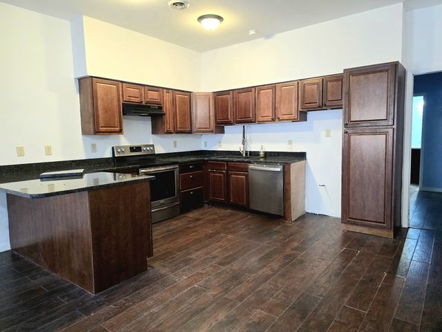 321 S John Locke Rd, Mcminnville, TN 37110