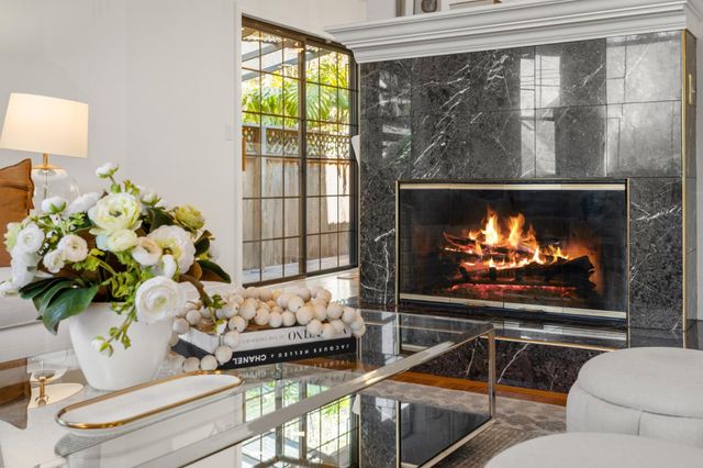 537 Mountain View Avenue, Mountain View, CA 94041