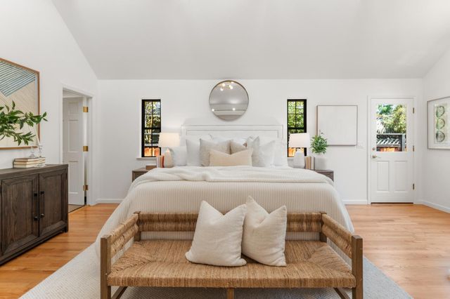 537 Mountain View Avenue, Mountain View, CA 94041