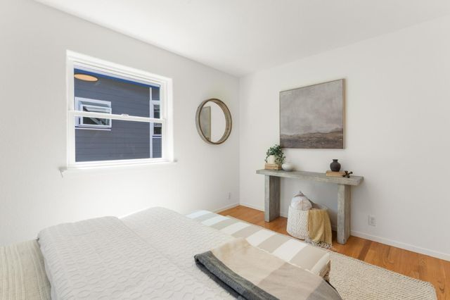 537 Mountain View Avenue, Mountain View, CA 94041