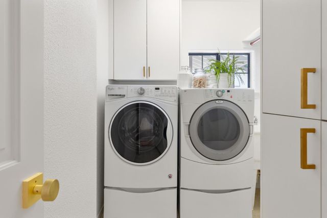 537 Mountain View Avenue, Mountain View, CA 94041