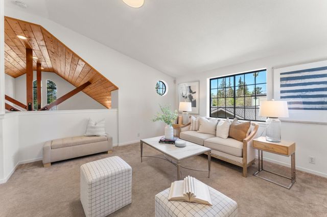 537 Mountain View Avenue, Mountain View, CA 94041