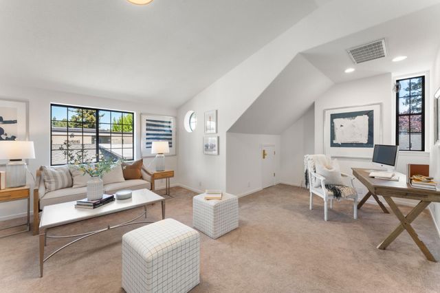 537 Mountain View Avenue, Mountain View, CA 94041