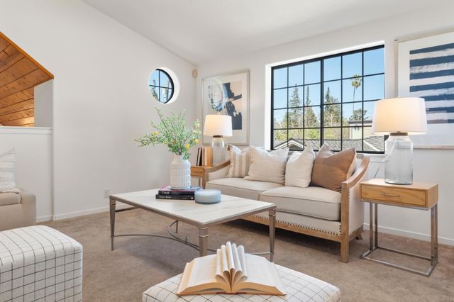 537 Mountain View Avenue, Mountain View, CA 94041