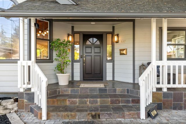 537 Mountain View Avenue, Mountain View, CA 94041