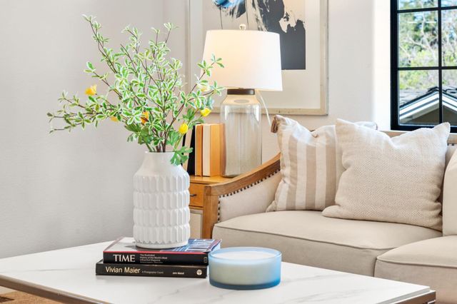 537 Mountain View Avenue, Mountain View, CA 94041