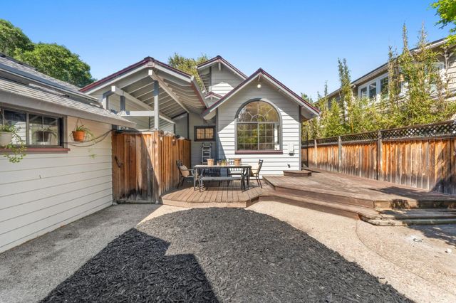 537 Mountain View Avenue, Mountain View, CA 94041