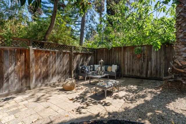 537 Mountain View Avenue, Mountain View, CA 94041