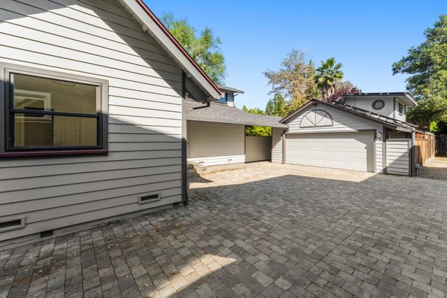 537 Mountain View Avenue, Mountain View, CA 94041