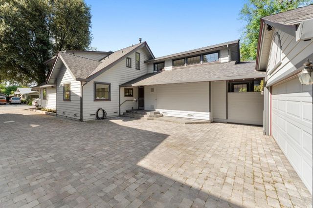 537 Mountain View Avenue, Mountain View, CA 94041
