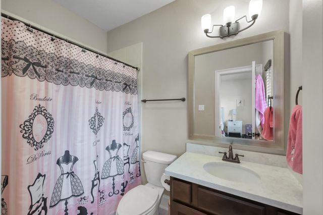 26 Woodborough Way, Spring, TX 77389