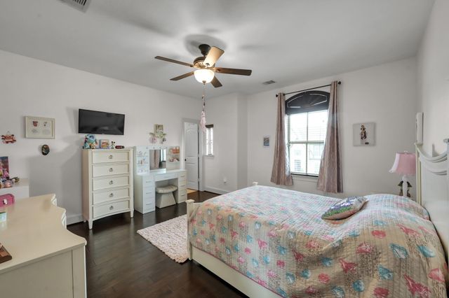 26 Woodborough Way, Spring, TX 77389