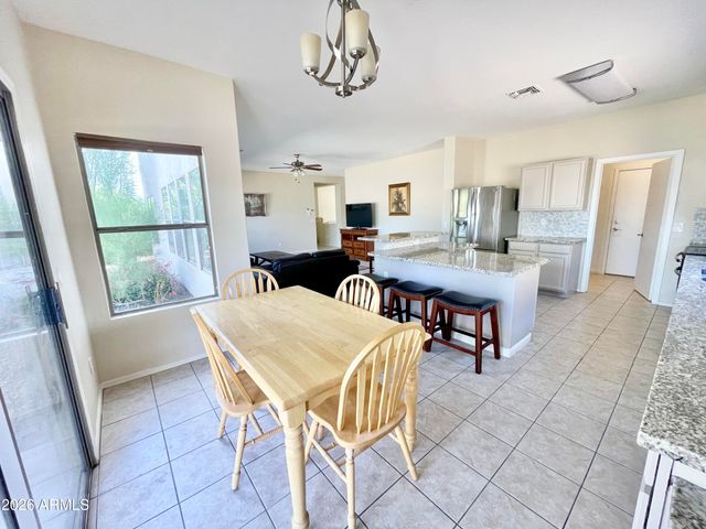 9025 S 6TH Street, Phoenix, AZ 85042