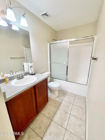 9025 S 6TH Street, Phoenix, AZ 85042