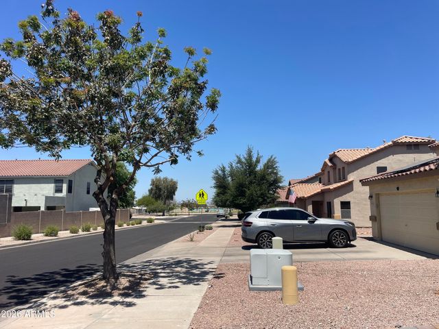 9025 S 6TH Street, Phoenix, AZ 85042