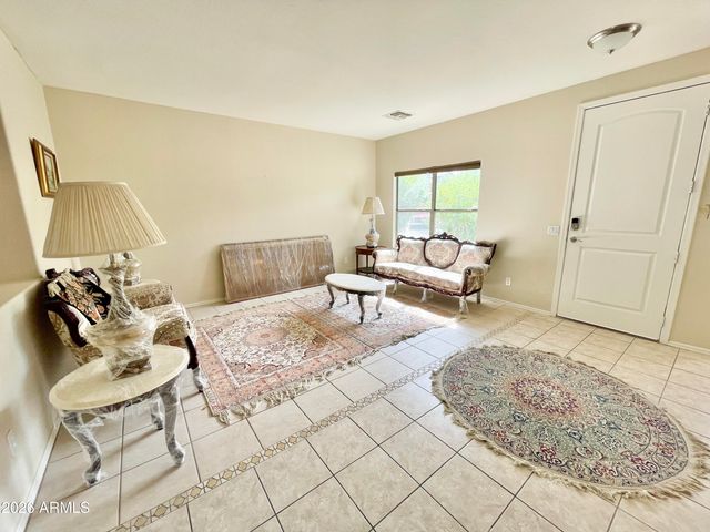 9025 S 6TH Street, Phoenix, AZ 85042