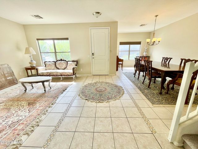 9025 S 6TH Street, Phoenix, AZ 85042