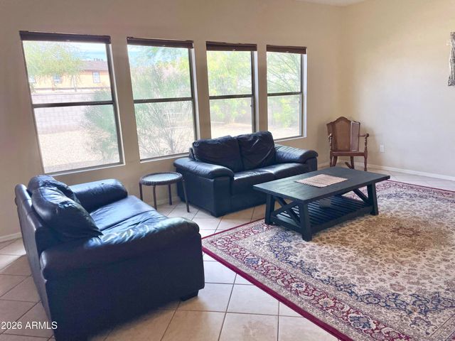 9025 S 6TH Street, Phoenix, AZ 85042