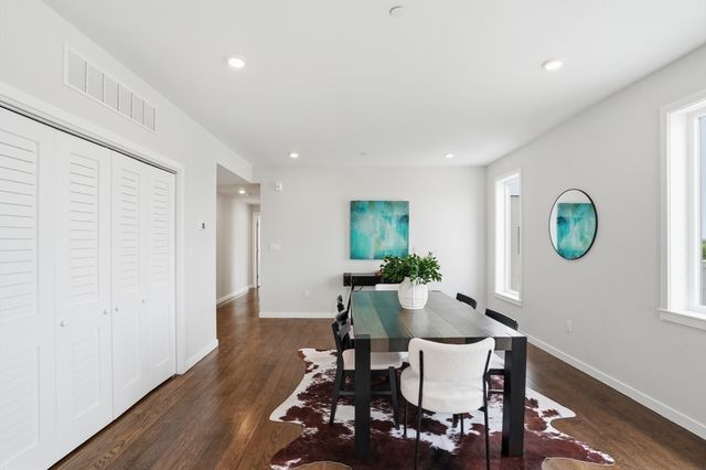 267 Old Colony 601, Boston, MA 02127