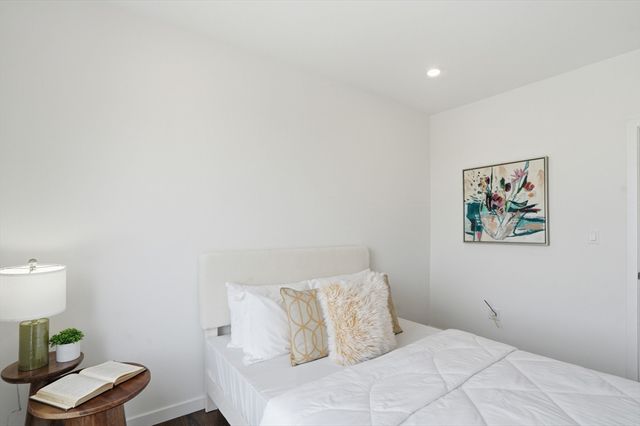 267 Old Colony 601, Boston, MA 02127