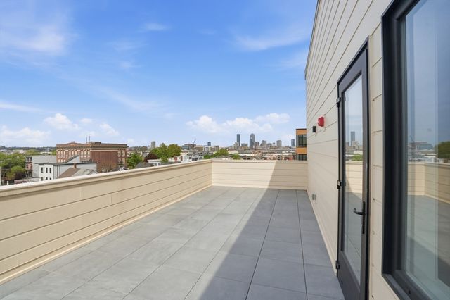 267 Old Colony 601, Boston, MA 02127