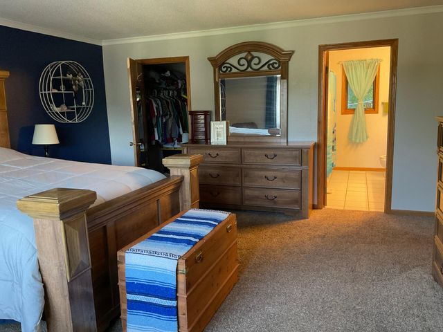 1515 Calvary Hill Lane, Saint Cloud, MN 56301