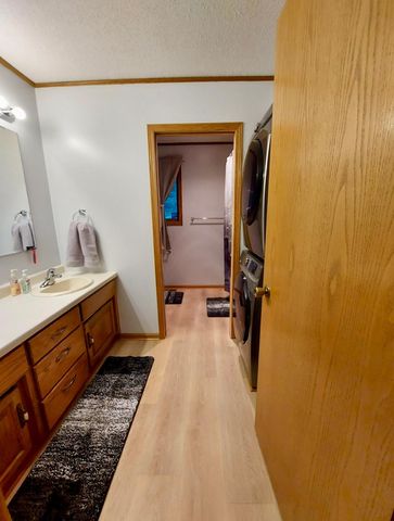 1515 Calvary Hill Lane, Saint Cloud, MN 56301