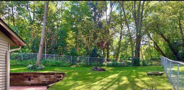 1515 Calvary Hill Lane, Saint Cloud, MN 56301