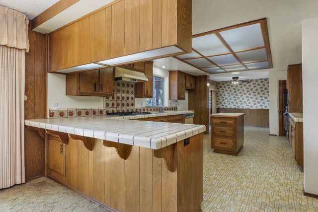 31600 Oak Glen Road, Valley Center, CA 92082